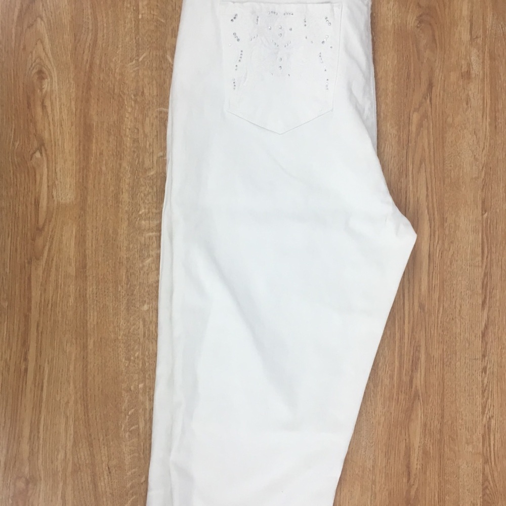 Women’s crop pants pants size 14